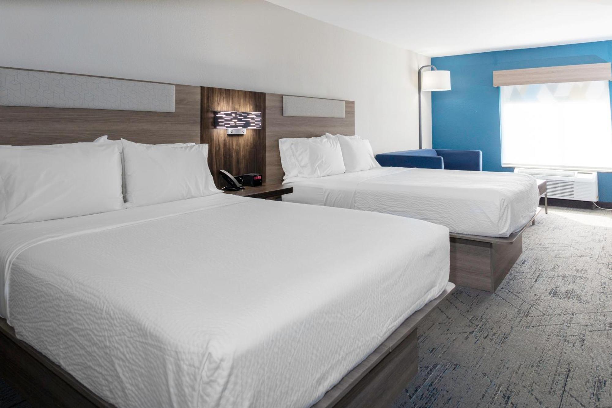 Holiday Inn Express & Suites Roanoke Rapids By Ihg Exterior photo