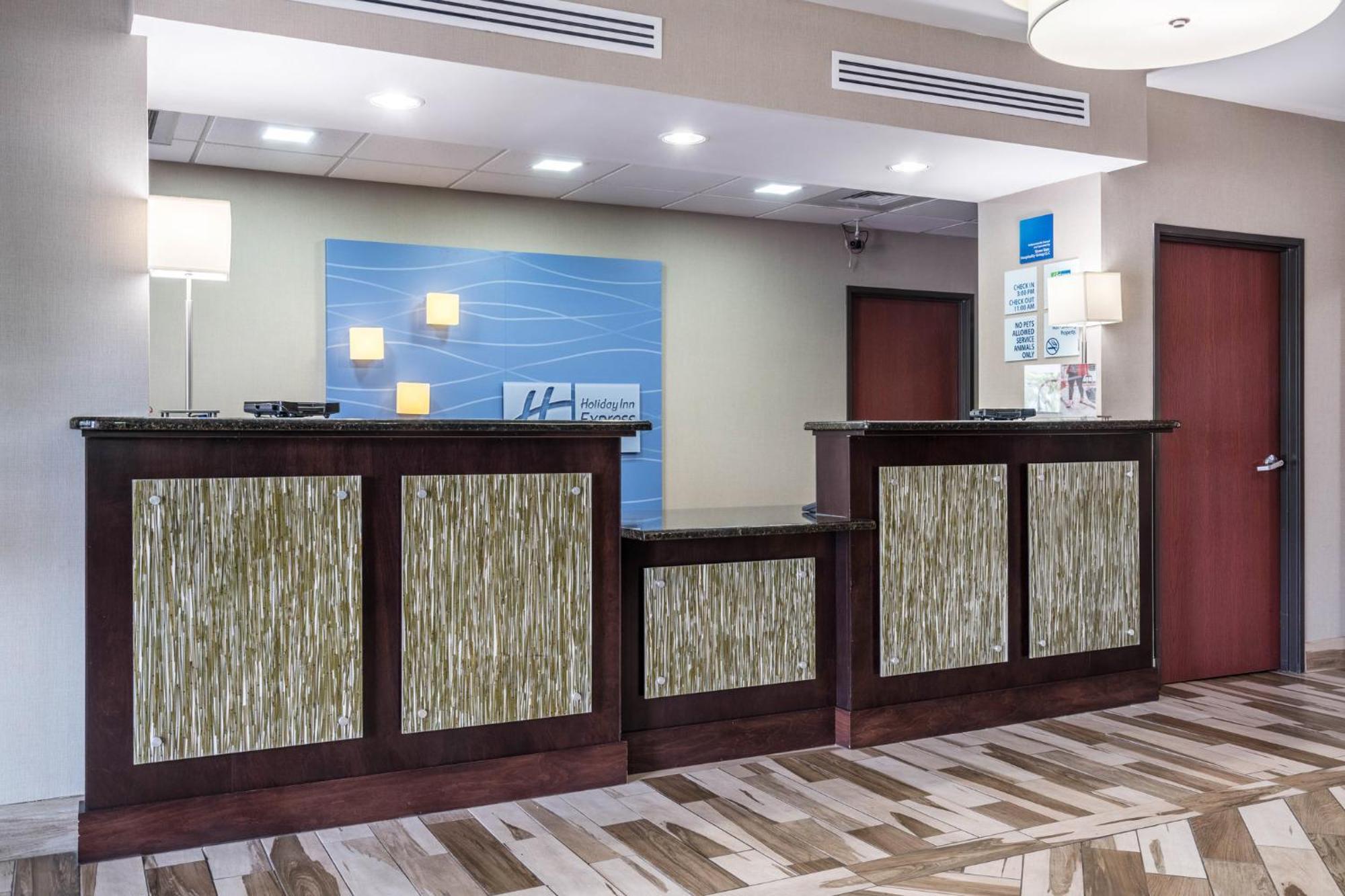 Holiday Inn Express & Suites Roanoke Rapids By Ihg Exterior photo
